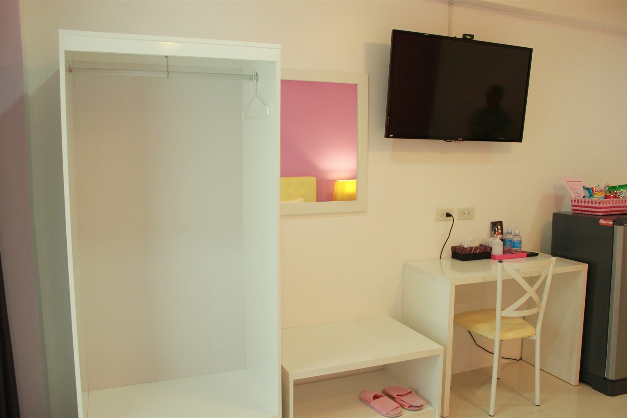 Don Mueang Airport Modern Bangkok Aparthotel Exterior photo